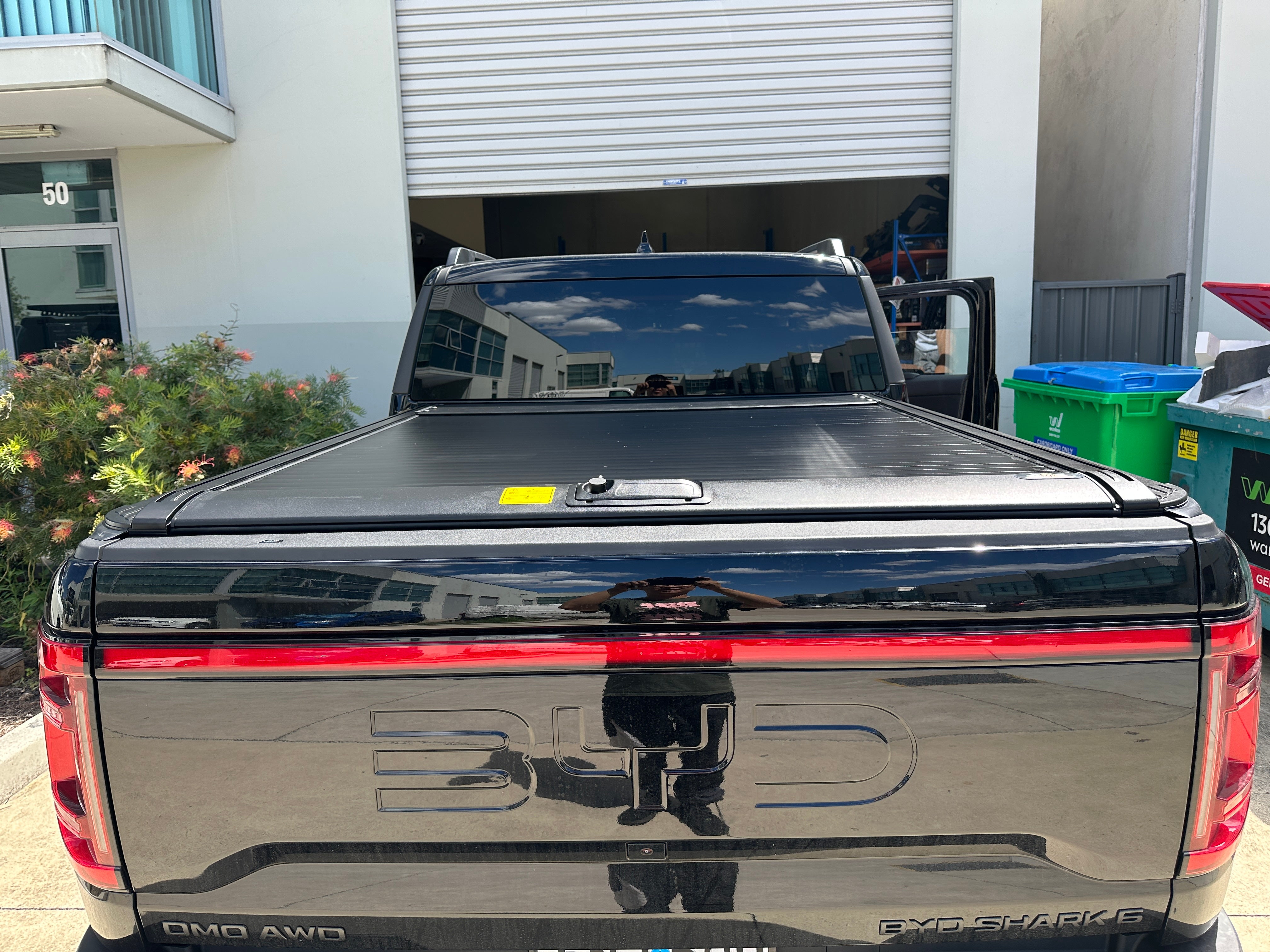 Manual Roller Shutter Aluminum Roll Cover For 2025 BYD SHARK 6
