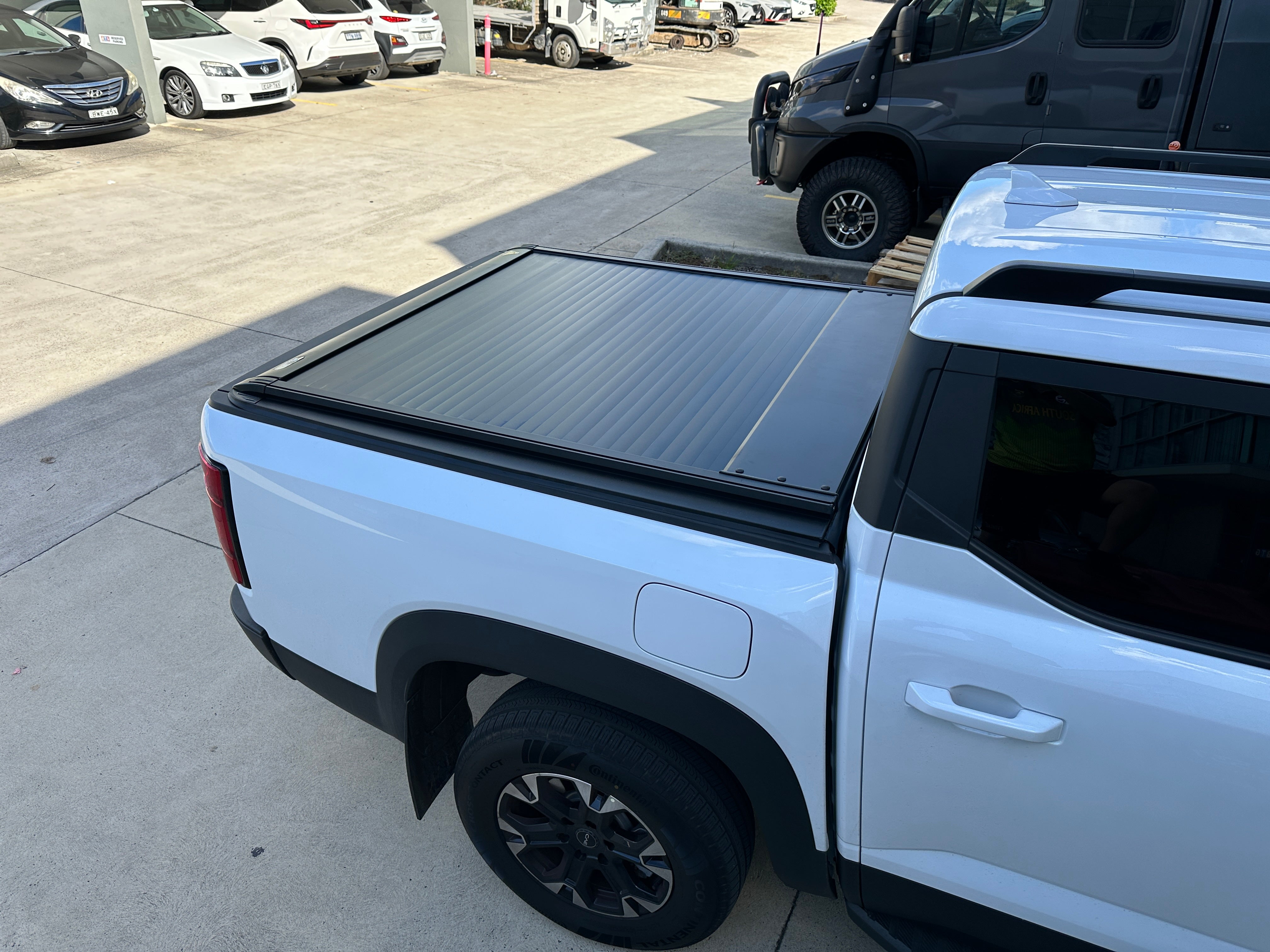 PREMIUM Electric Roller Shutter Retractable Cover For 2025 BYD SHARK 6