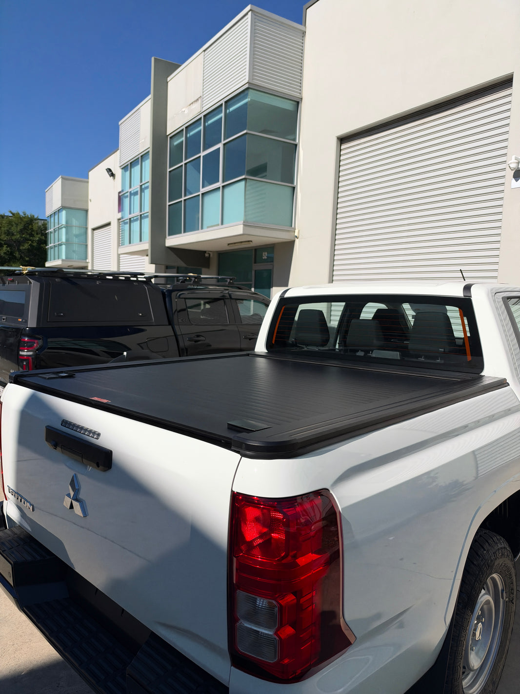 Dual Lock Manual Roller Shutter Tonneau Cover — To Suit Mitsubishi Triton GLX, GLS & GLX-R Dual Cab 2024-2026 | Aluminium Retractable Ute Tub Cover