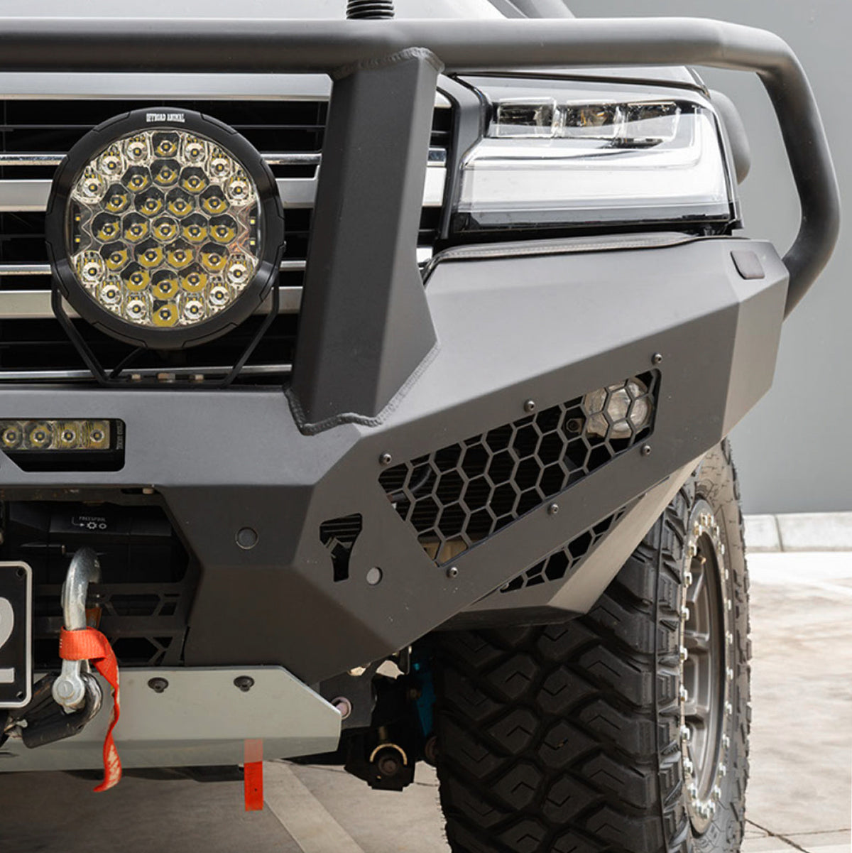 Offroad Animal Toro Bull bar, suitable for Toyota Land Cruiser 300 Series, 2021 on — view 6