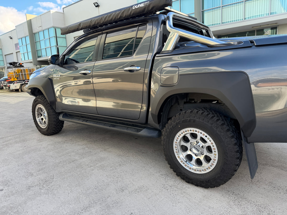 Smooth Matte Black Wheel Arch Fender Flare Set For Toyota HiLux SR5 Facelift 2021-2024 — view 6