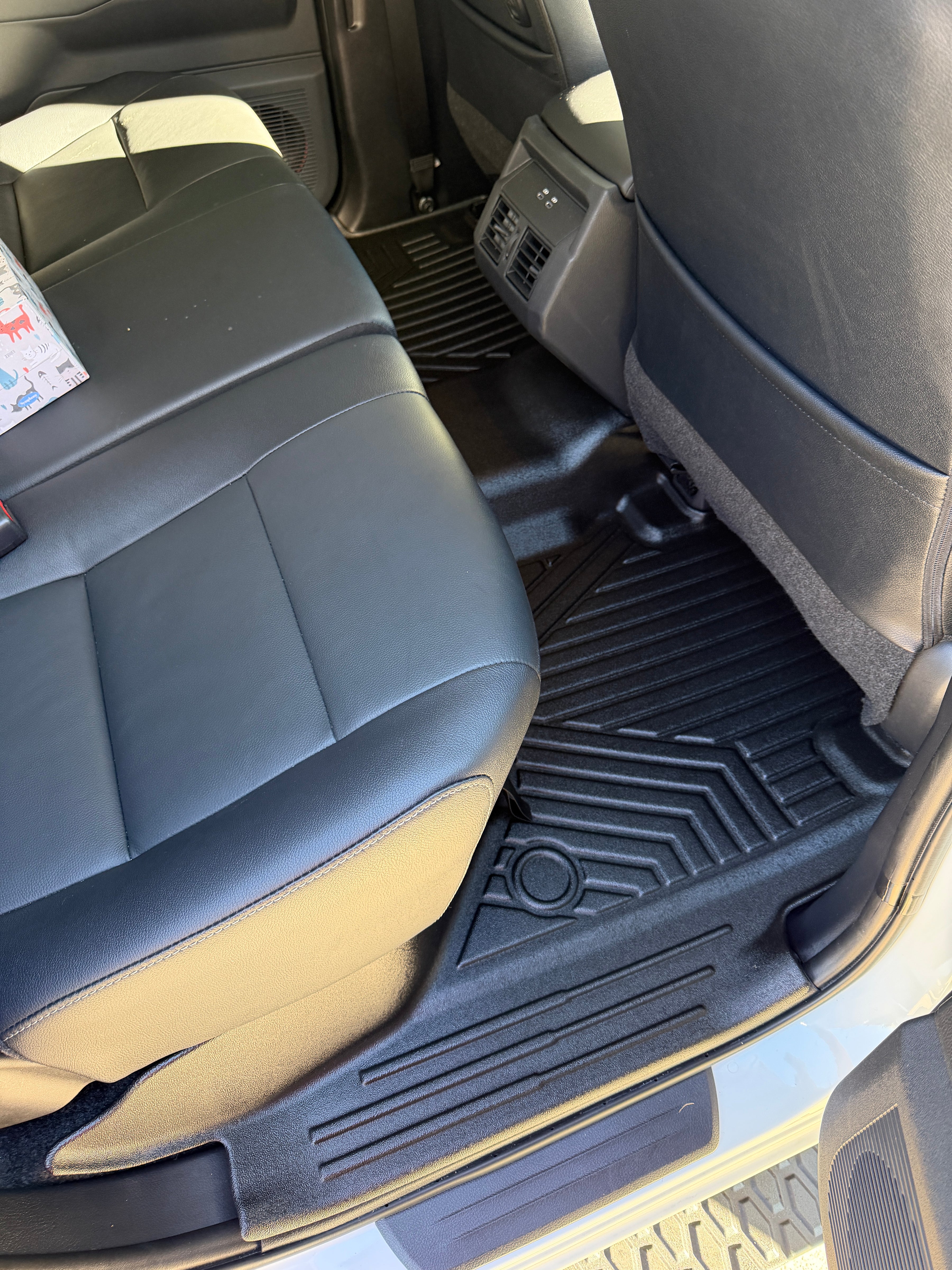 5D TPE Floor Mats with Door Sill Protectors to Suit Toyota HiLux 2026+ (N90) Dual Cab Auto — view 10