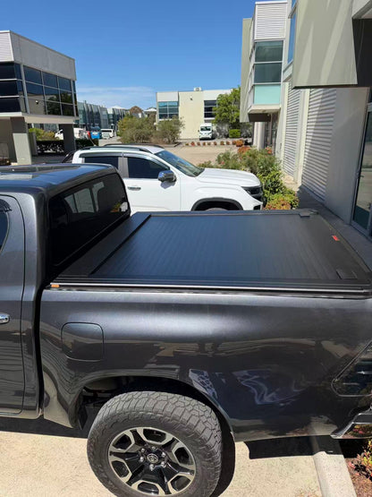Dual Lock Manual Roller Shutter Tonneau Cover — To Suit Toyota Hilux 2015–2025 | Aluminium Retractable Ute Tub Cover