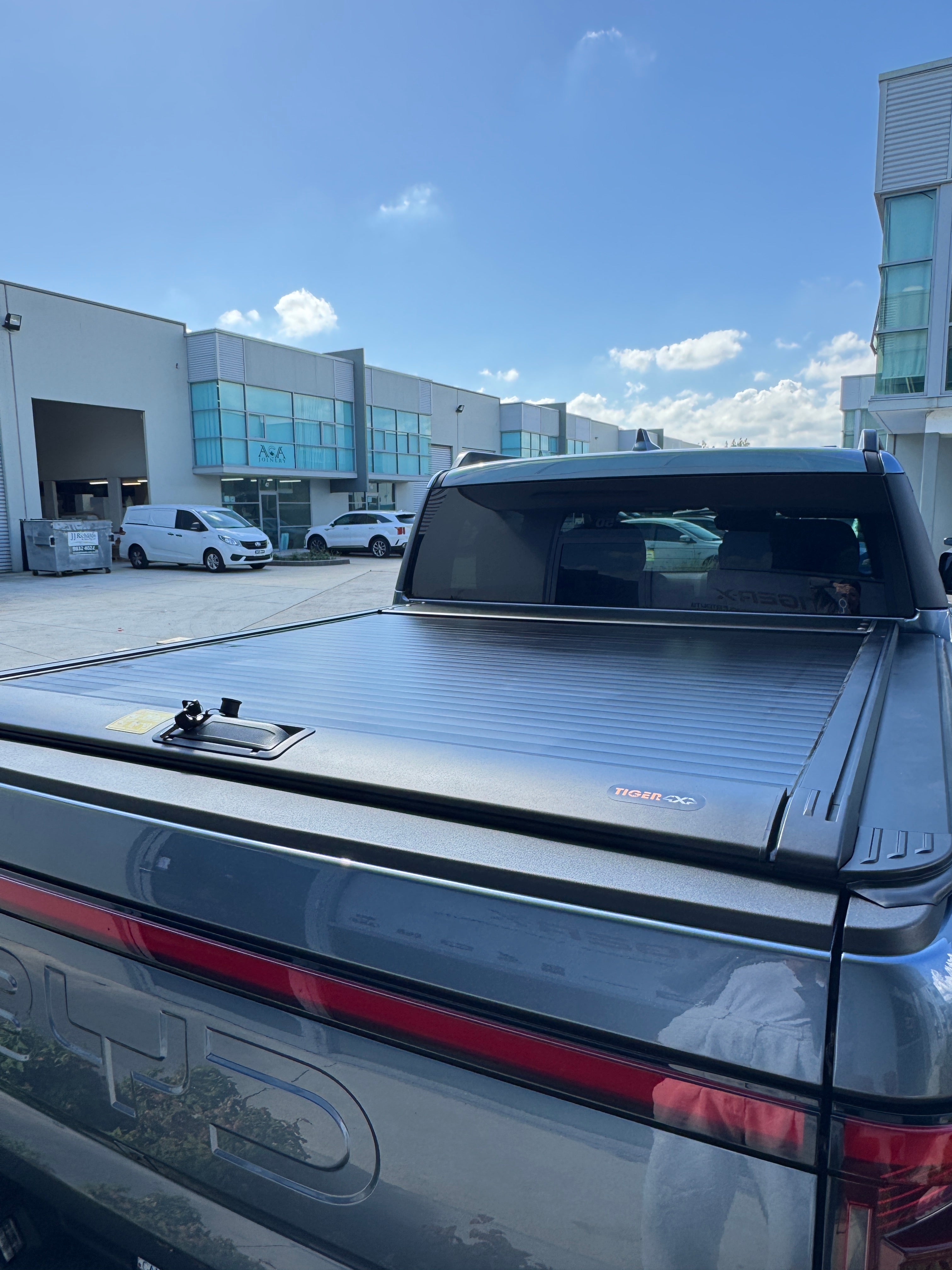 Manual Roller Shutter Aluminum Roll Cover For 2025 BYD SHARK 6