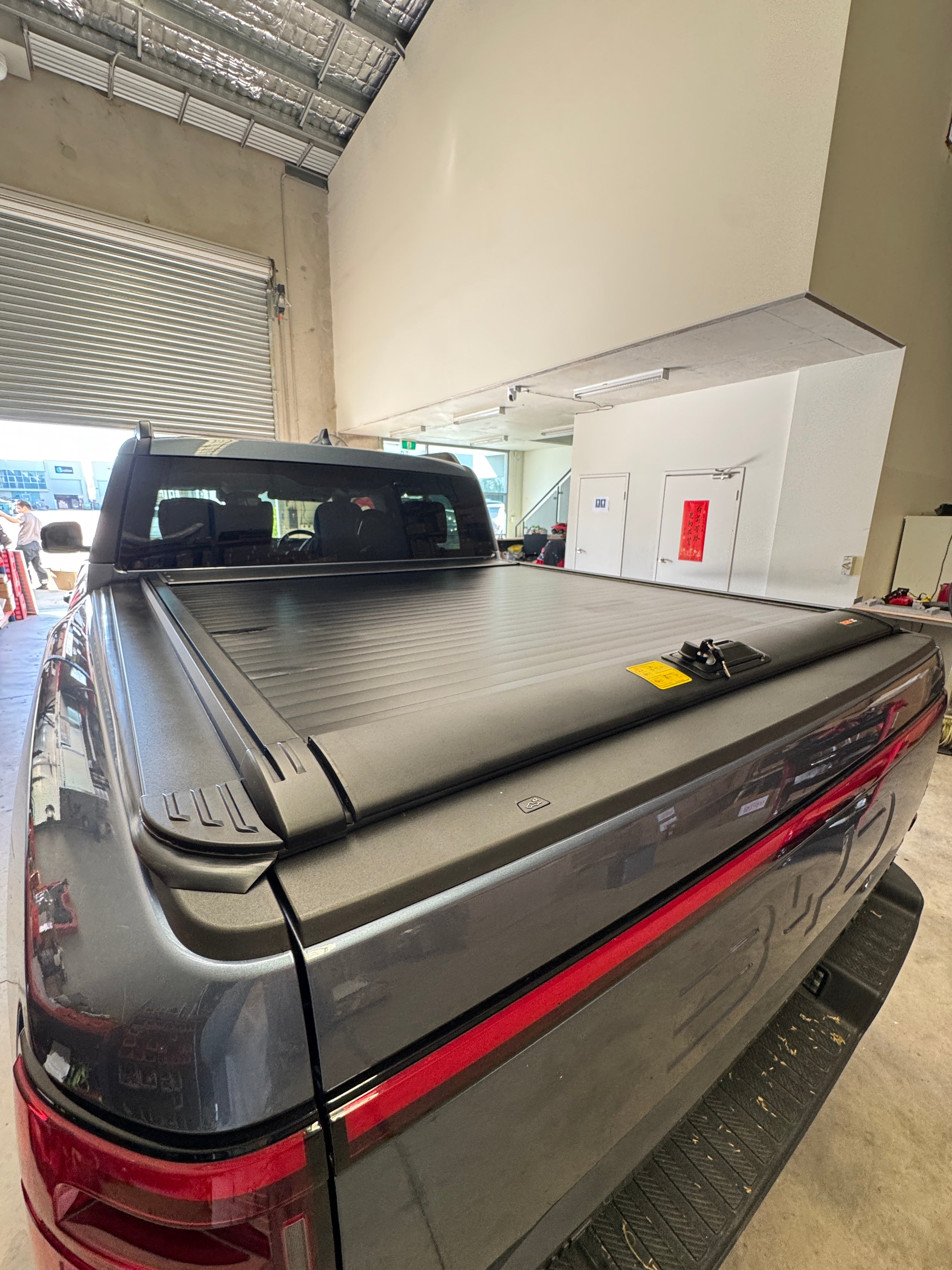 Manual Roller Shutter Aluminum Roll Cover For 2025 BYD SHARK 6