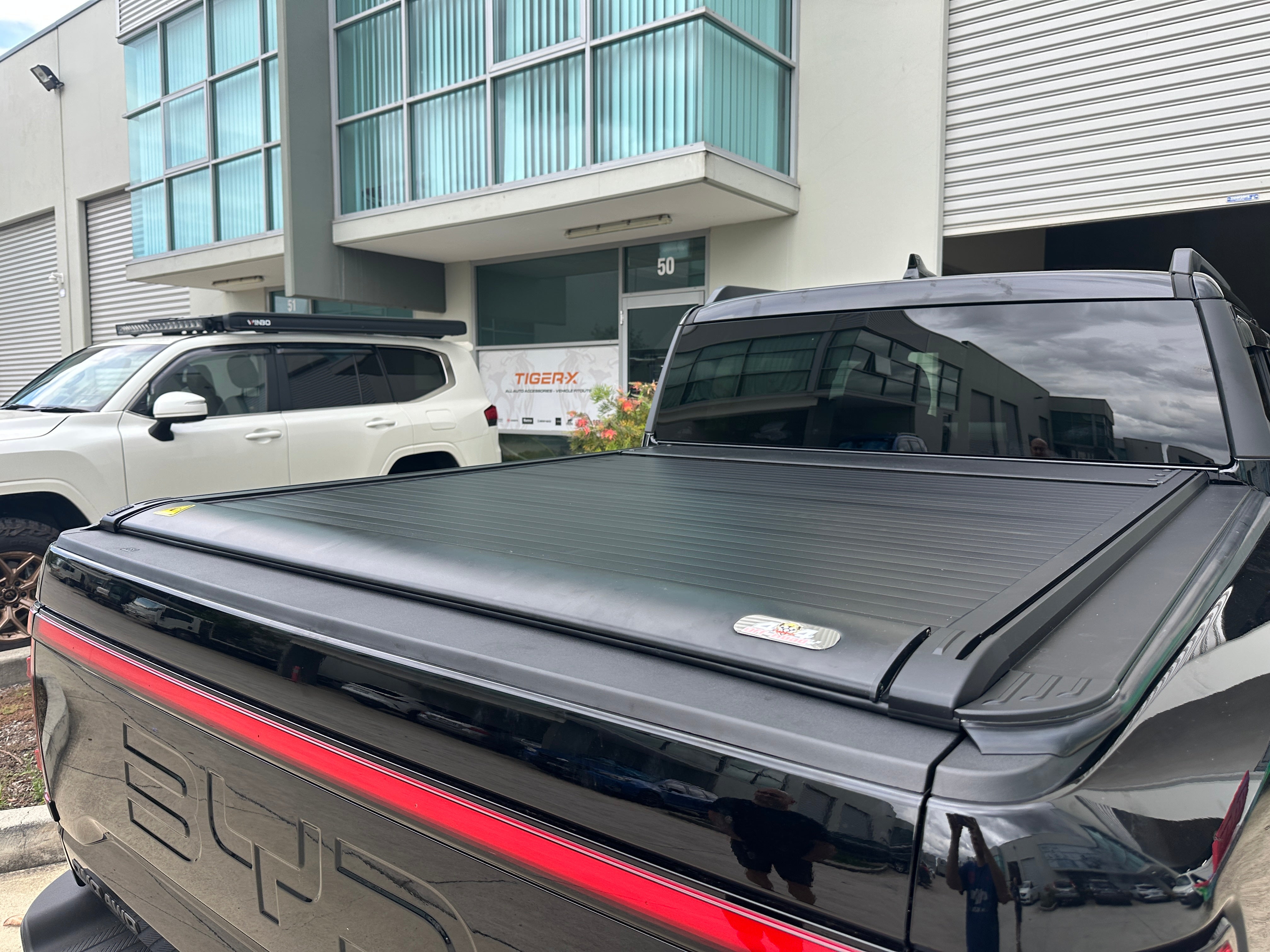 UPGRADED Electric Roller Shutter Retractable Cover For 2025 BYD SHARK 6