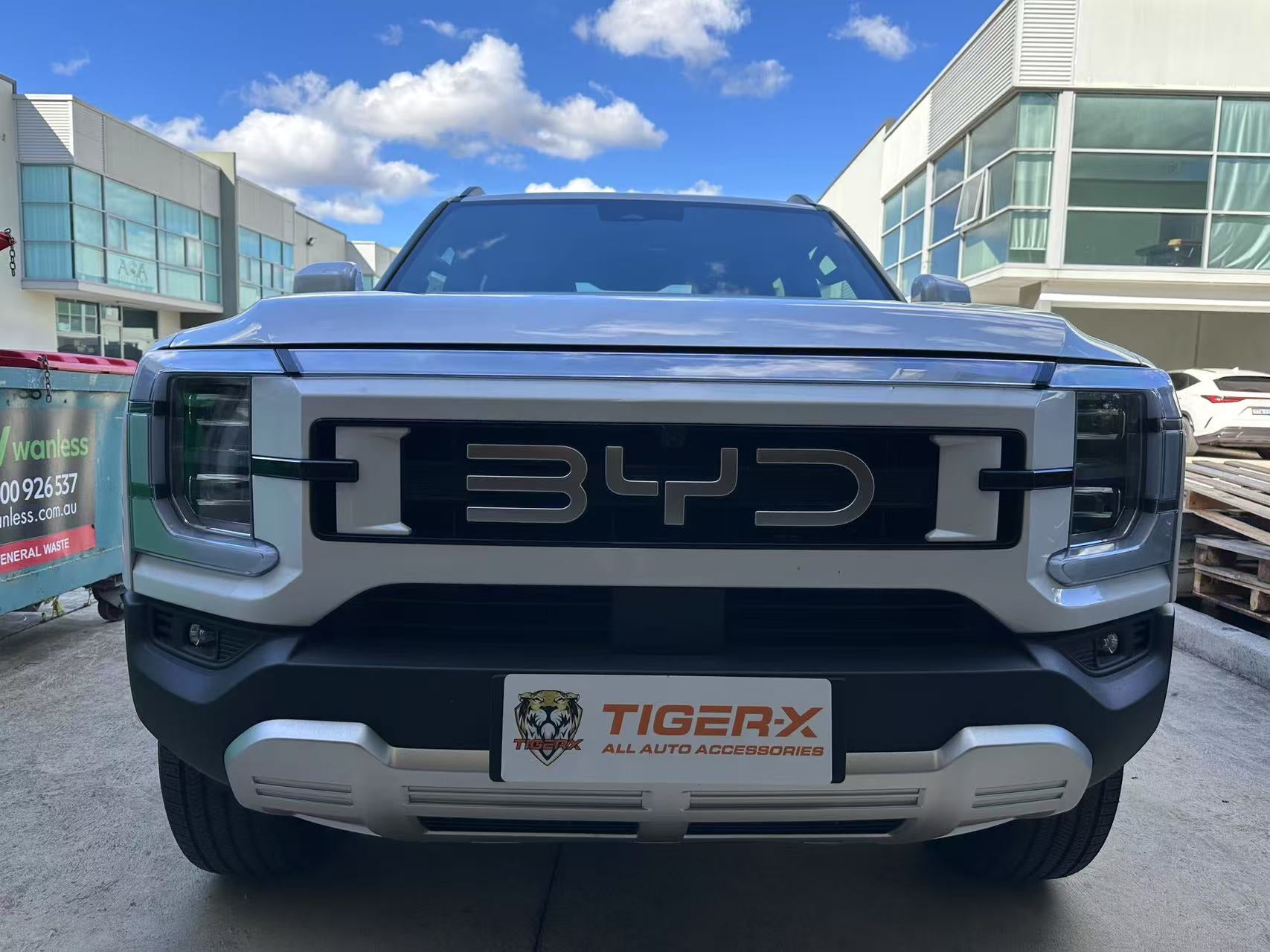 PREMIUM Electric Roller Shutter Retractable Cover For 2025 BYD SHARK 6