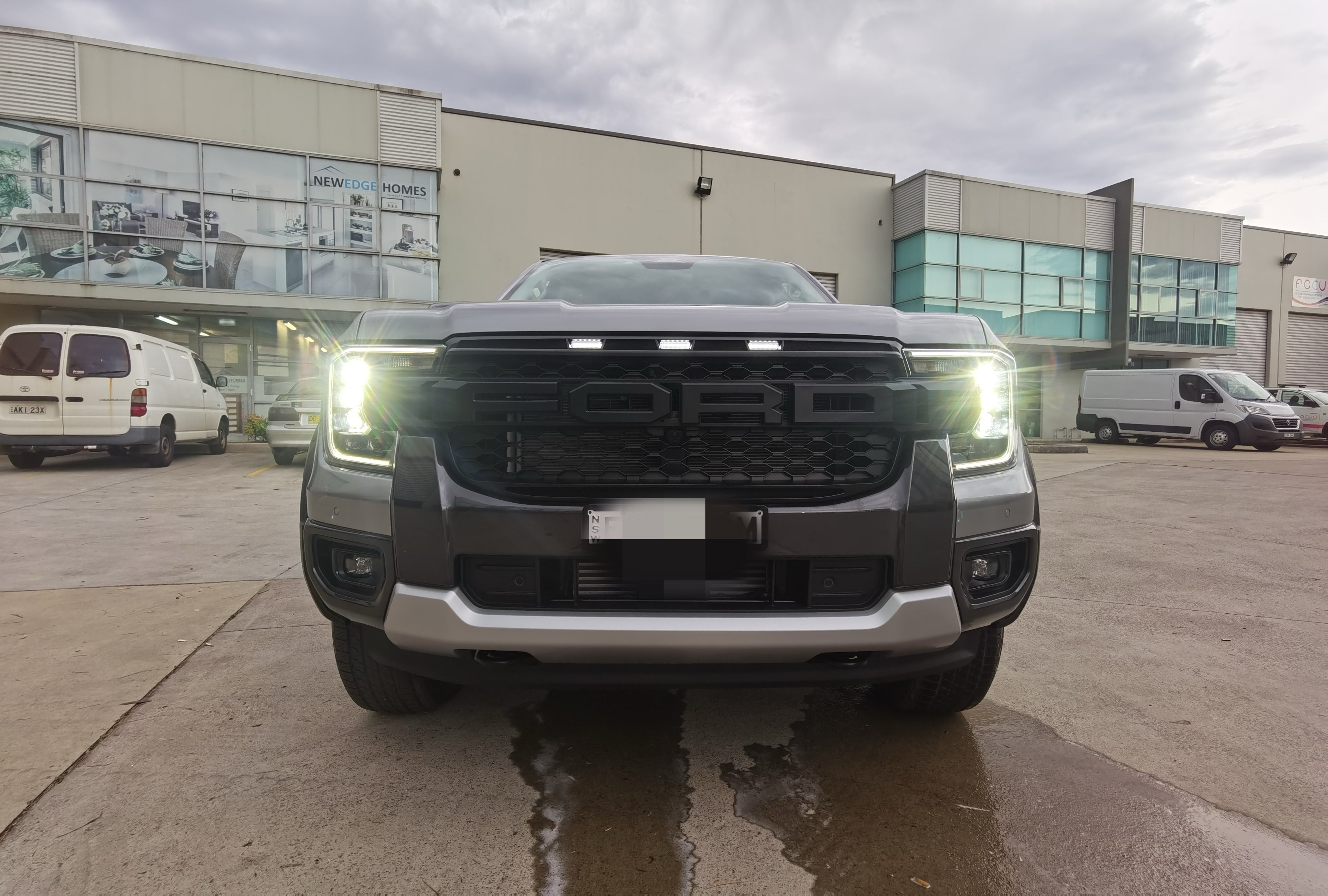 Raptor Grille with White LED Lights For Ford Ranger 2022-2025 XLT/SPORT/WILDTRAK/Platinum