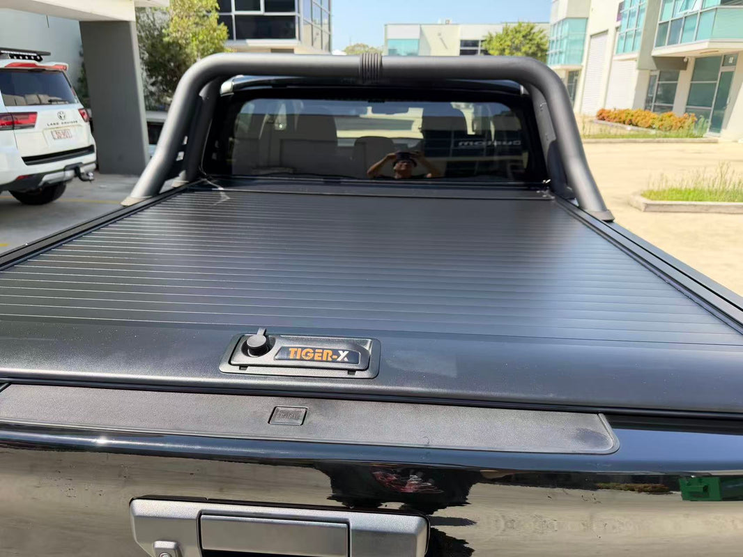 Manual Roller Shutter Tonneau Cover for GWM Cannon 2019-2026 — view 2
