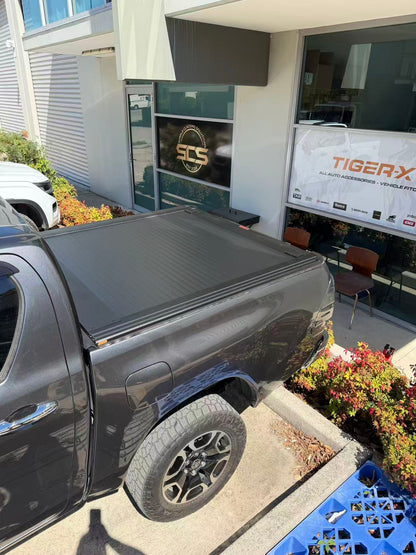Dual Lock Manual Roller Shutter Tonneau Cover — To Suit Toyota Hilux 2015–2025 | Aluminium Retractable Ute Tub Cover