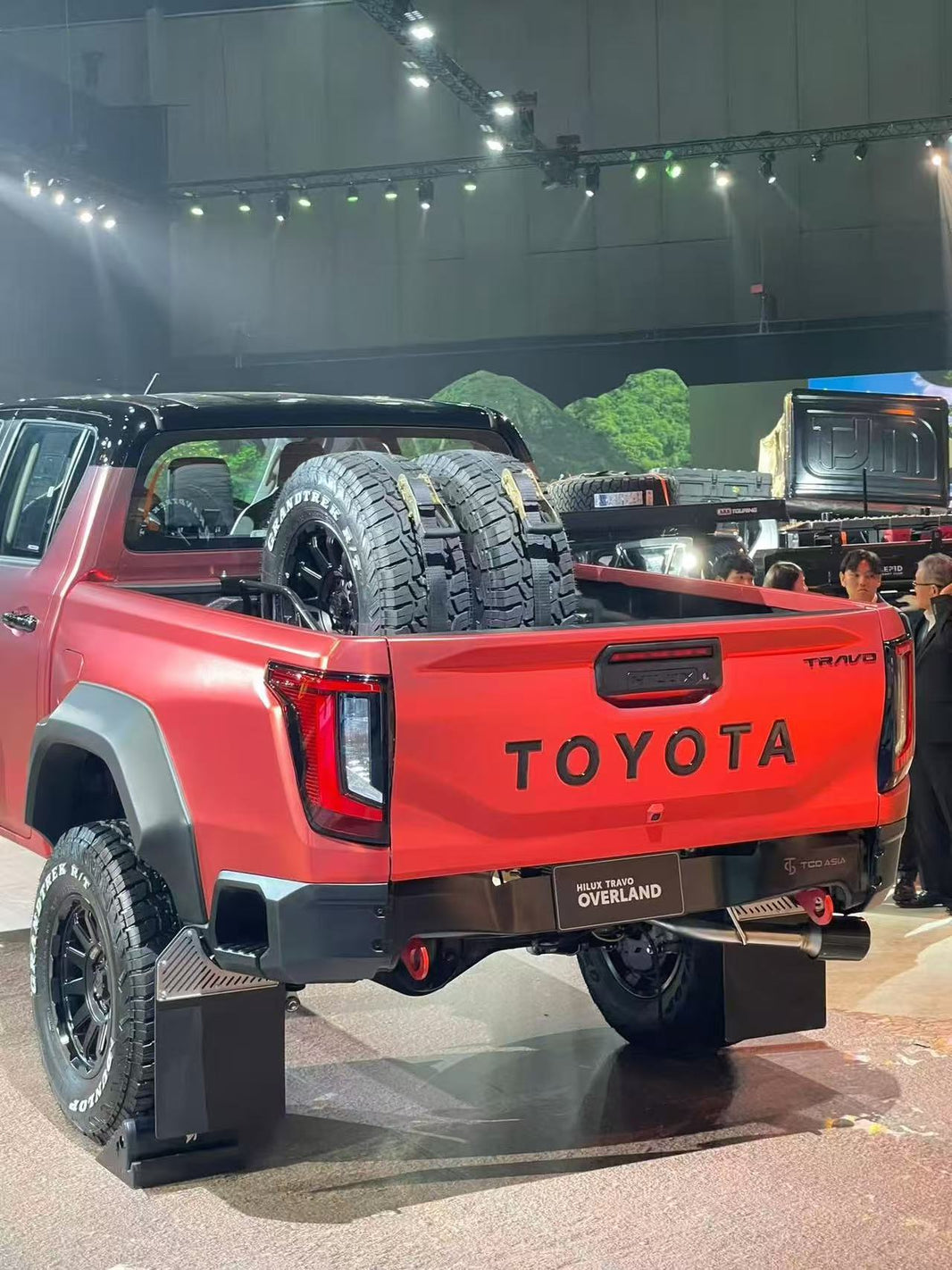 Wide Body Fender Flares to Suit Toyota HiLux 2026+ (N90) Dual Cab — Matte Black 6-Piece Wheel Arch Kit