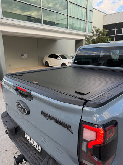 Embedded Manual Roller Shutter Tonneau Cover — To Suit Ford Ranger Raptor 2022–2026 | Aluminium Retractable Ute Tub Cover