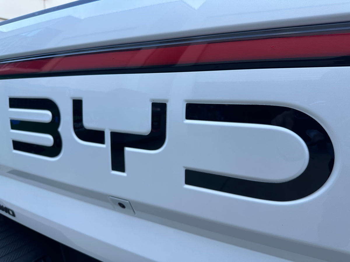 Blackout Rear Tailgate BYD Logo Trim Cover Overlay For BYD Shark 6 2025-2026 — view 3