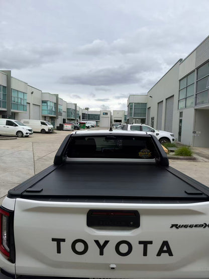 Dual lock aluminium roller shutter tonneau cover for the Toyota HiLux 2026+ — view 3