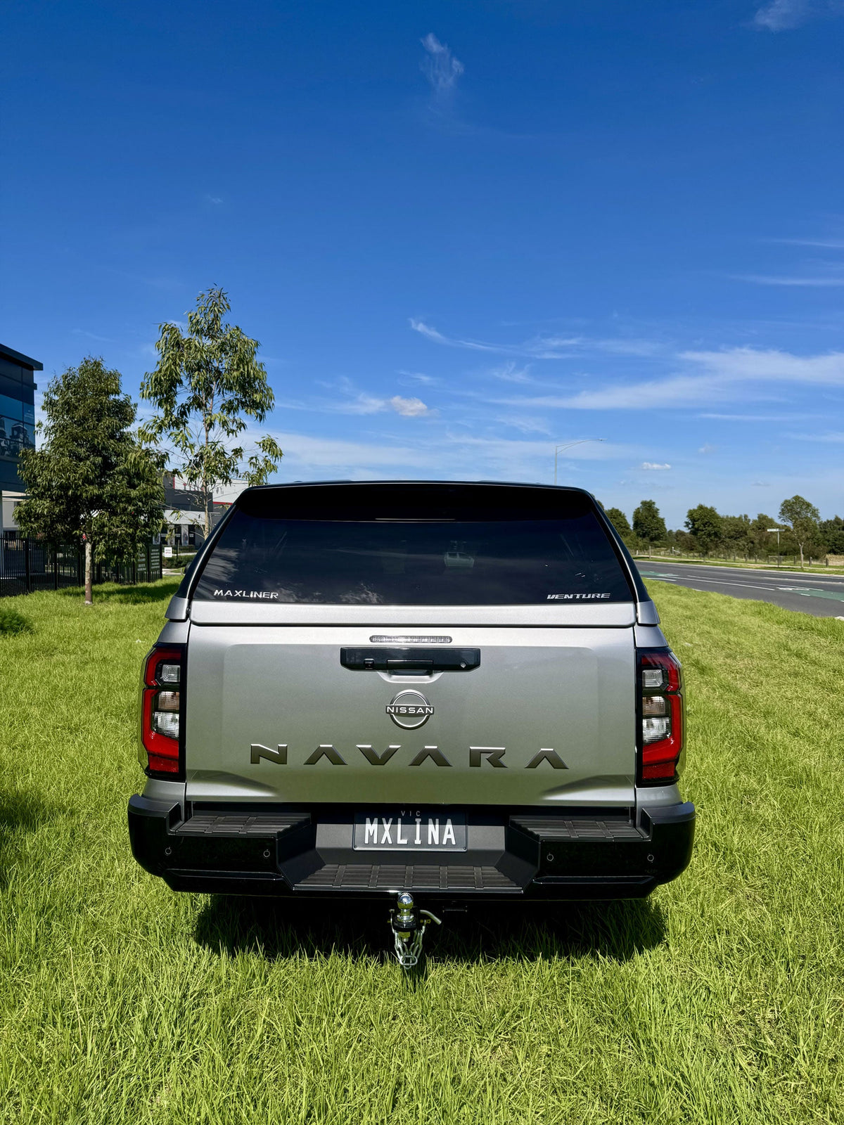 Side profile of the Maxliner Venture Canopy on a Nissan Navara
